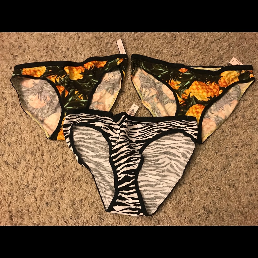 🍉Lot of 3 Victoria’s Secret Bikini Panties NEW🍉